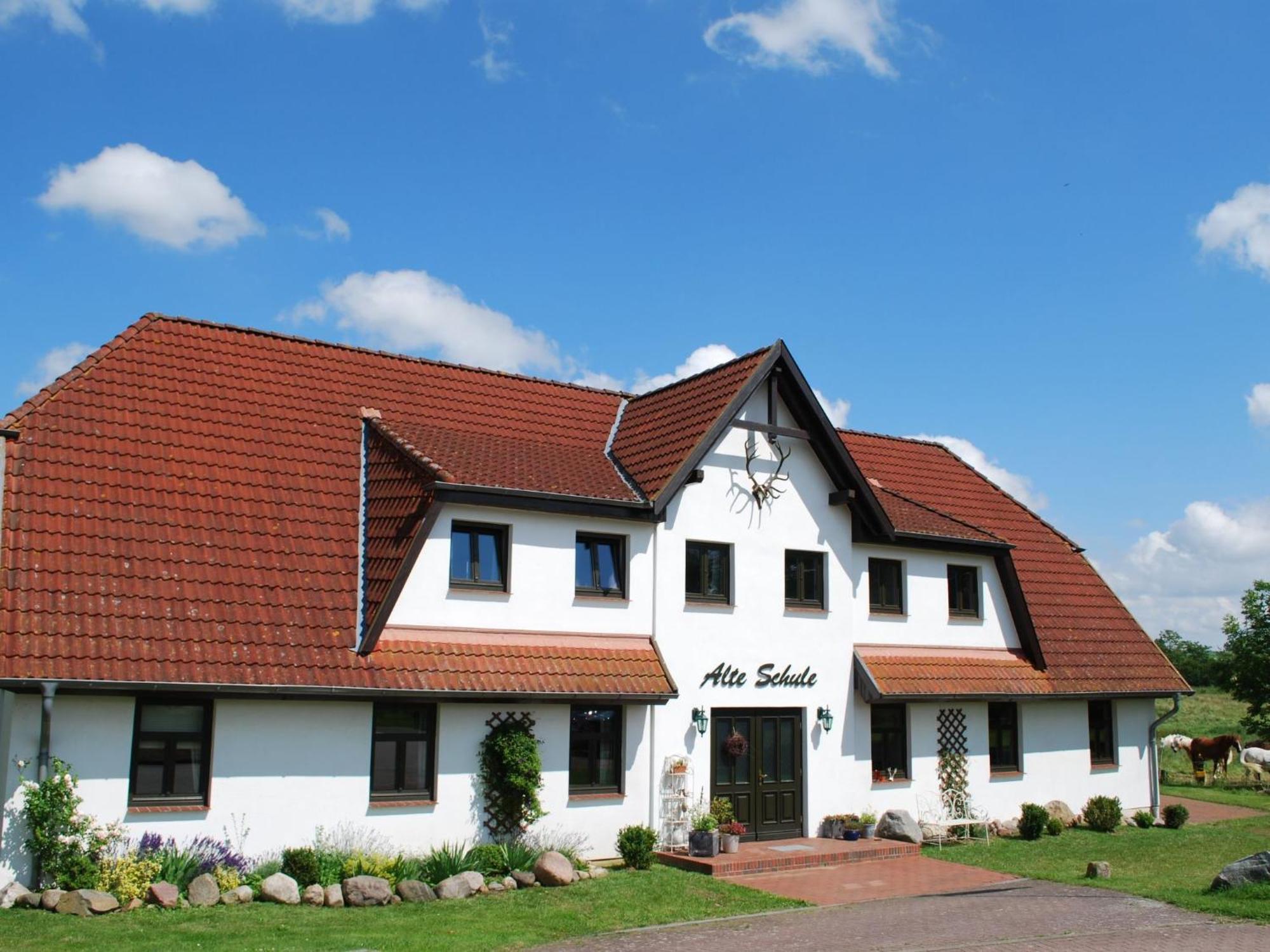 Apartment Gaestehaus Alte Schule-10 By Interhome Dargun Exteriör bild